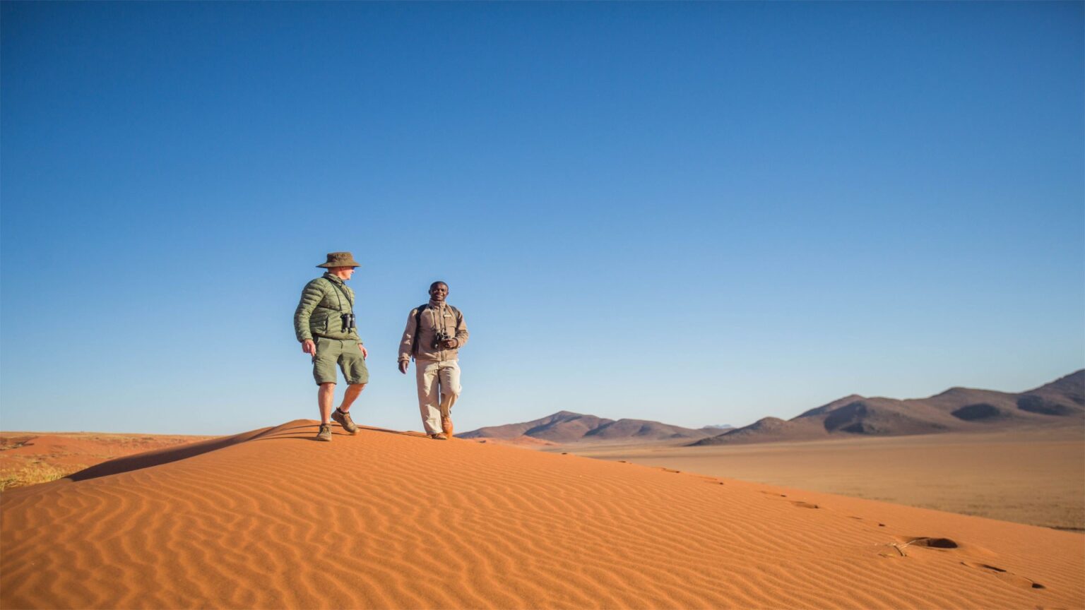 andBeyond-Sossusvlei-Desert-Lodge-Namibia-najlepsze-hotele-w-Namibii-luksusowe-hotele-w-Namibii-ekskluzywne-wakacje-w-Namibii-luksusowe-wczasy-szyte-na-miare-w-Namibii-1-10.jpg