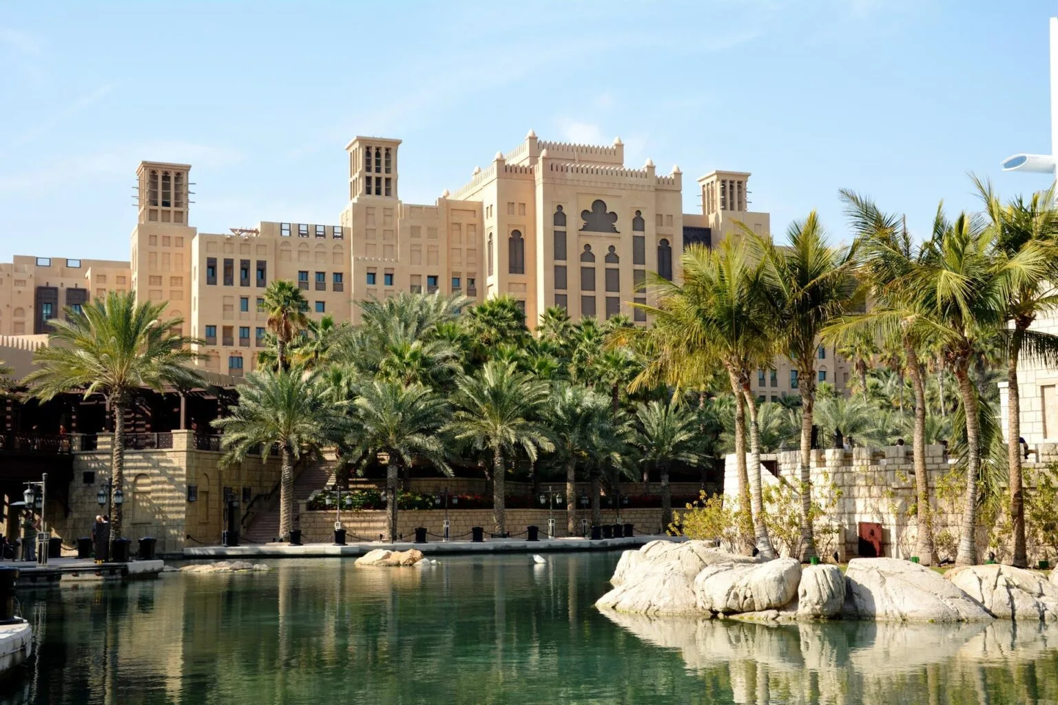 Luxury Dubai Abu Dhabi 7-Day 29-Hour Trip