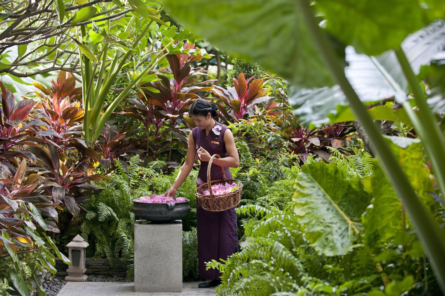 bangkok-garden-girl.jpg