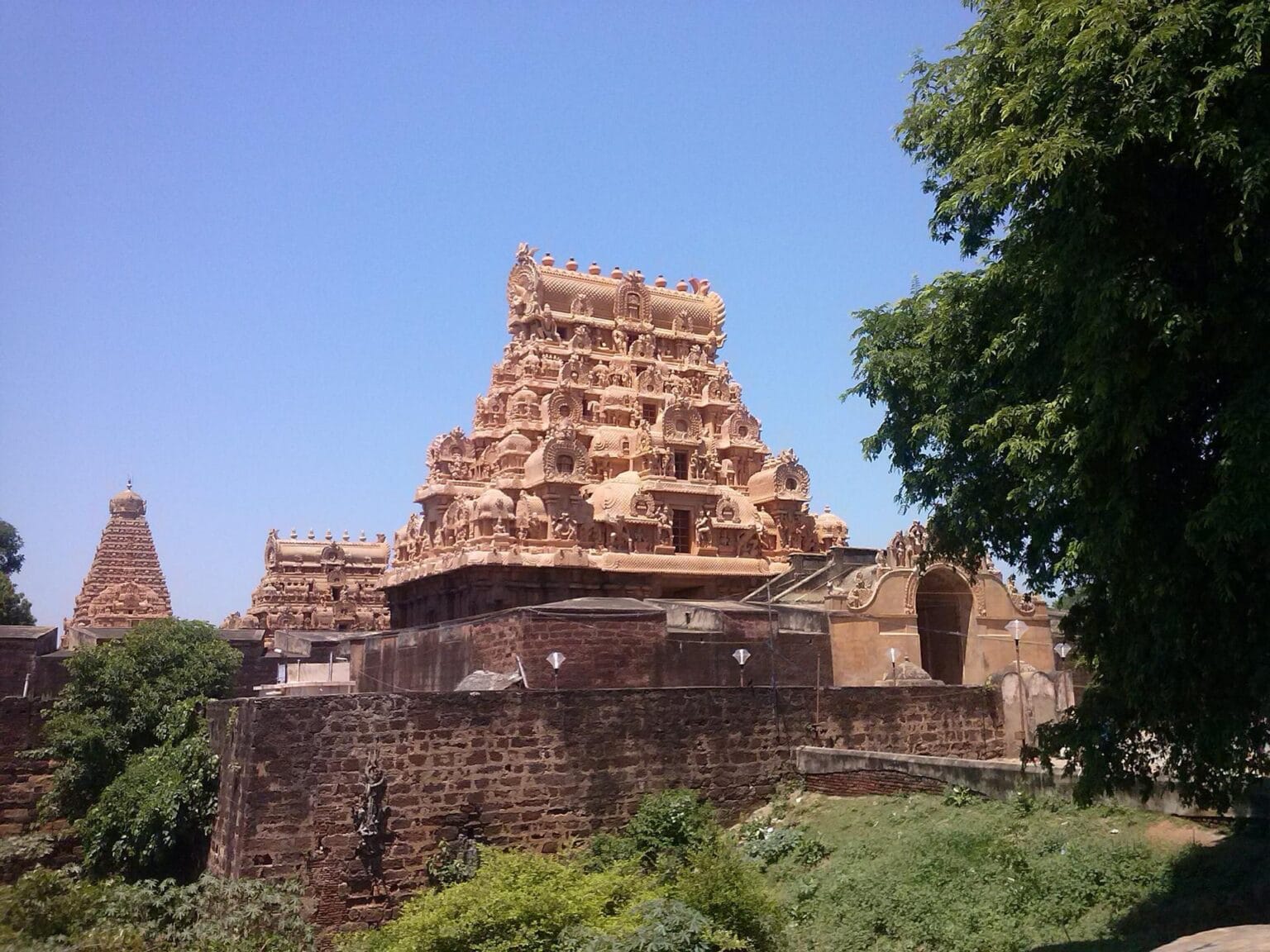 brihadeeswara-temple-989323.jpg