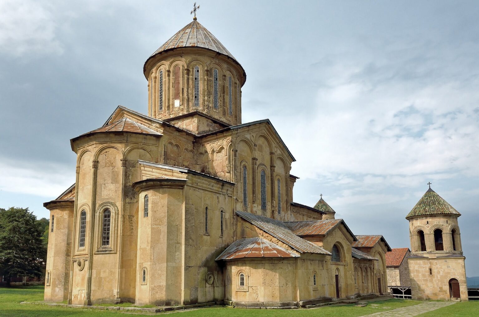 caucasus-3083736.jpg