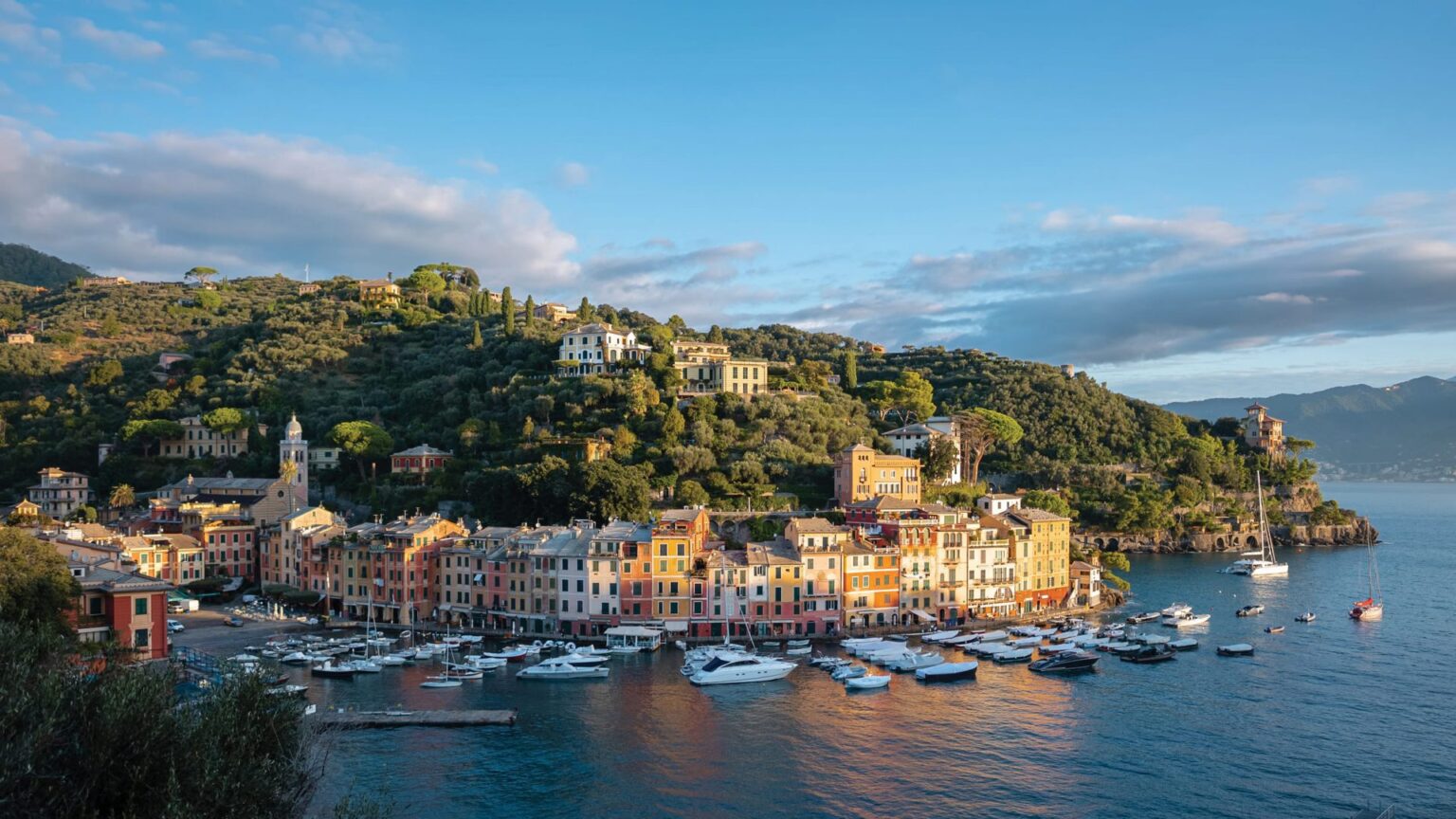 des-europe-italy-portofino-harbour04_2580x1451.jpg