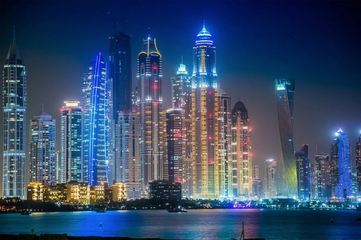 Luxury Dubai Abu Dhabi 7-Day 19-Hour Trip