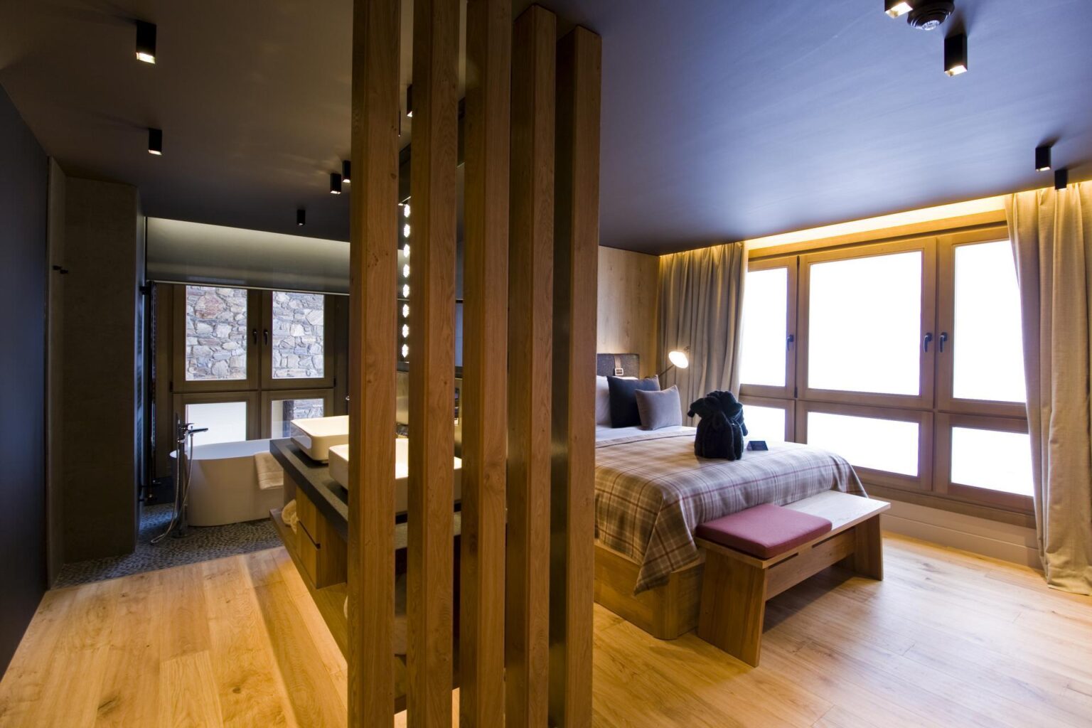 duplex-residences-suite.jpg