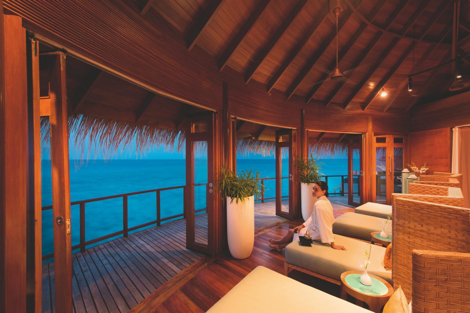 halaveli-maldives-2016-spa-02.jpg