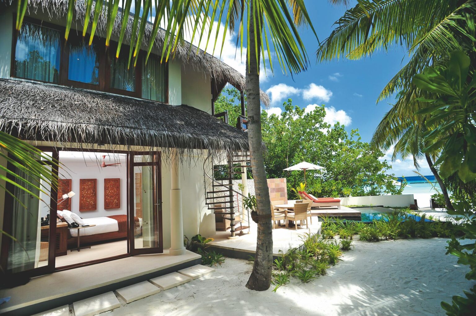 halaveli-maldives-double-storey-beach-villa-15.jpg