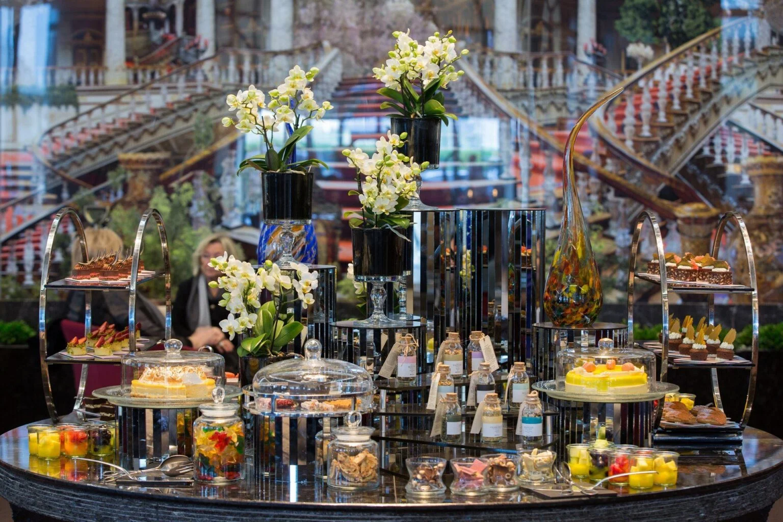 high-tea_1624728_high.jpg