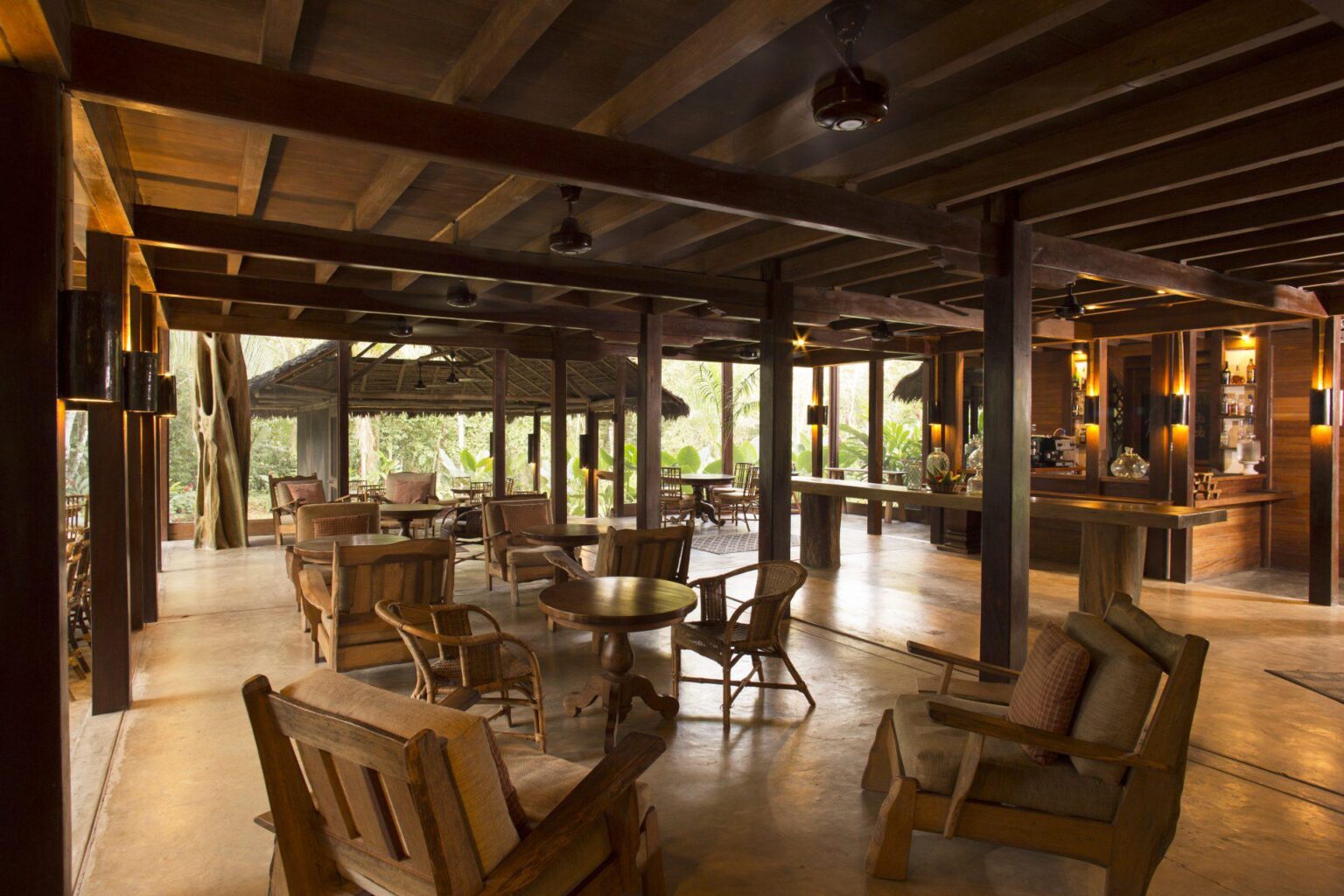 inkaterra_hacienda_concepcion_dining_room_tambopata.jpg