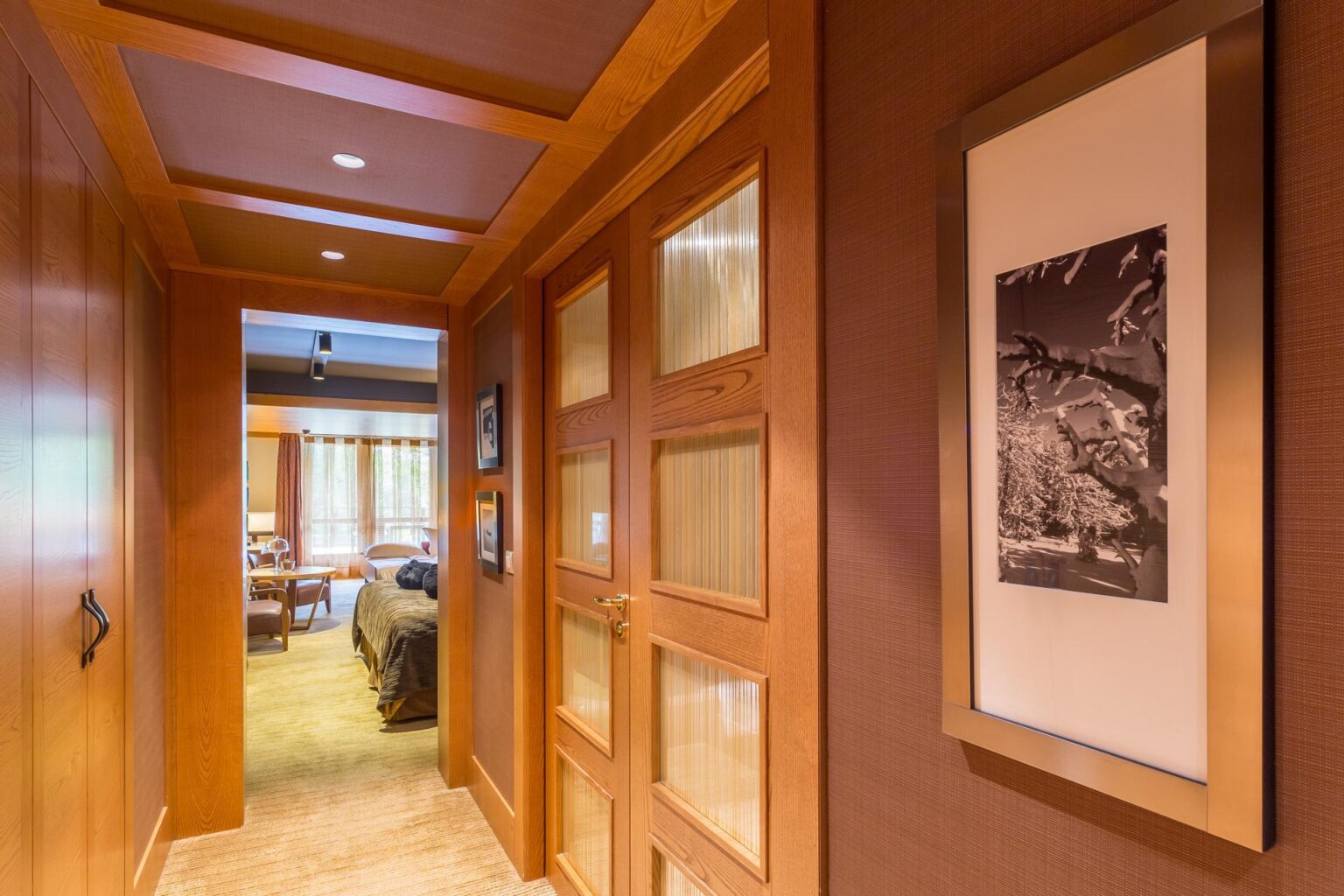 junior-suite-deluxe-spa.jpg