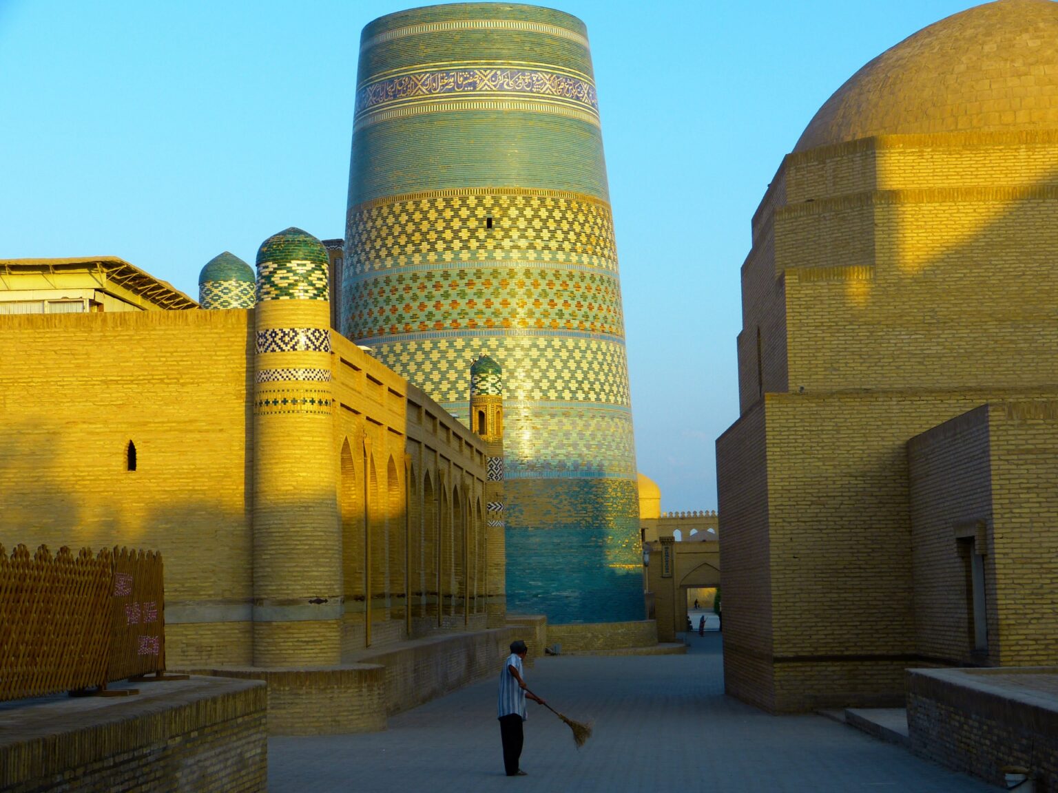 khiva-198627.jpg
