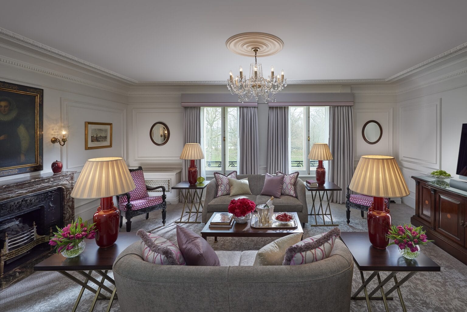 london-2015-suite-deluxe-park-living-room.jpg