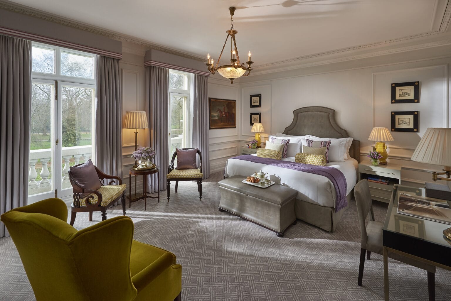 london-2015-suite-presidential-bedroom.jpg