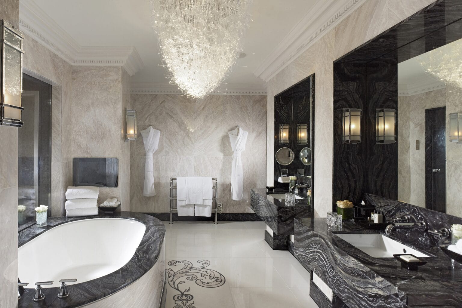 london-suites-royal-suite-bathroom-34.jpg
