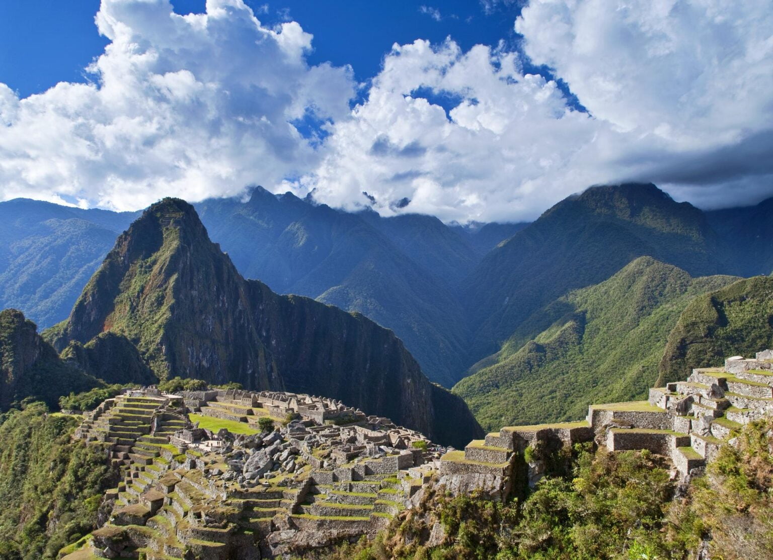 lux3285ed-93911-Machu-Picchu-High.jpg