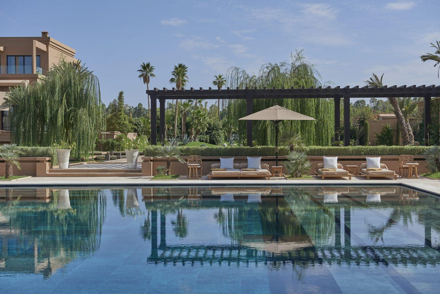marrakech-hotel-swimming-pool-day.jpg