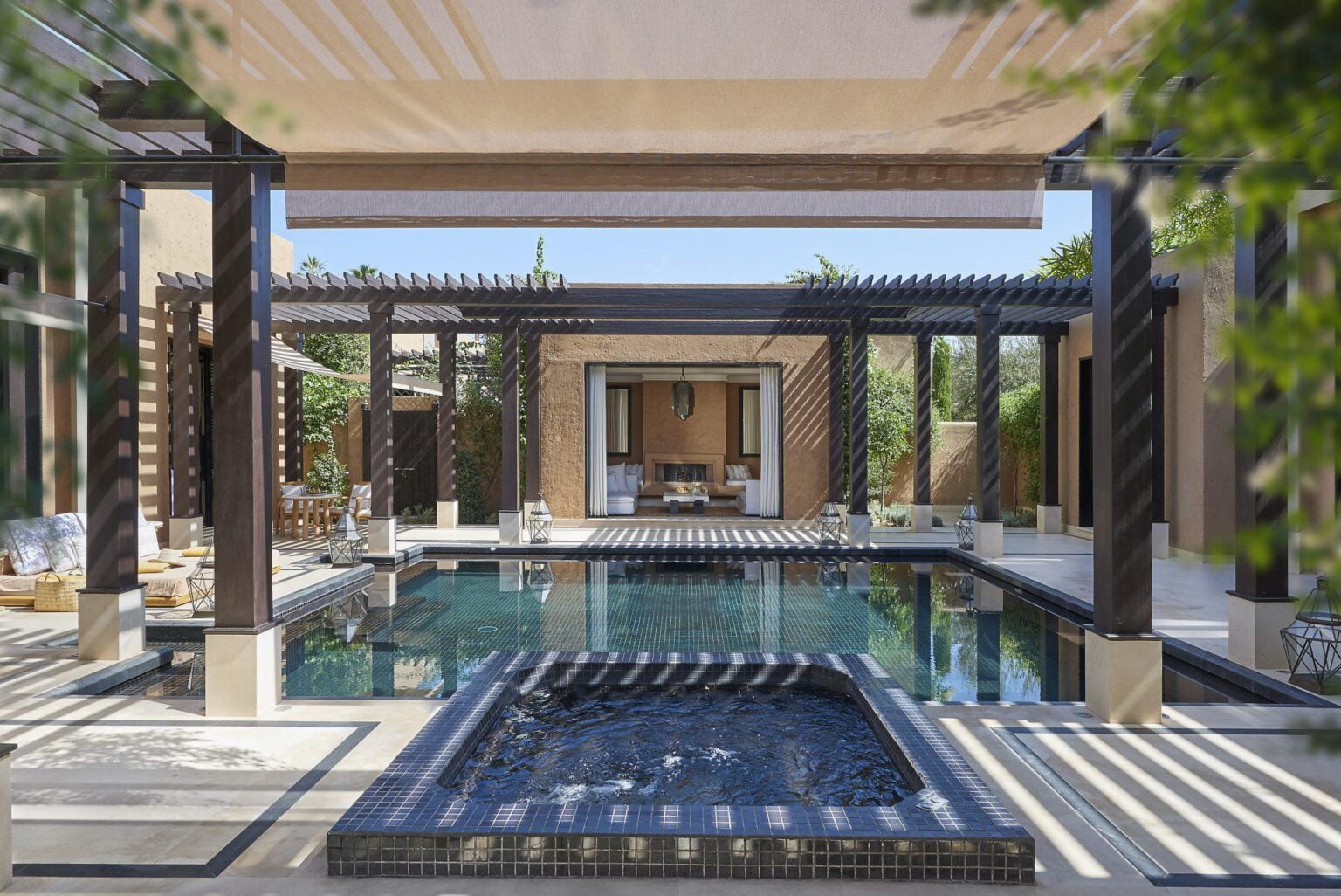 marrakech-villa-oriental-pool-jacuzzi.jpg