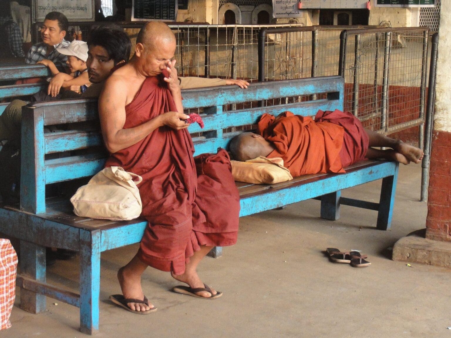 monk-868252.jpg