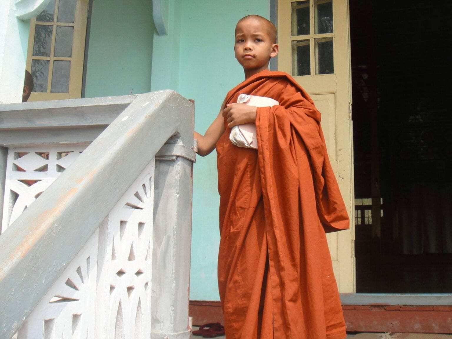 monk-868285.jpg