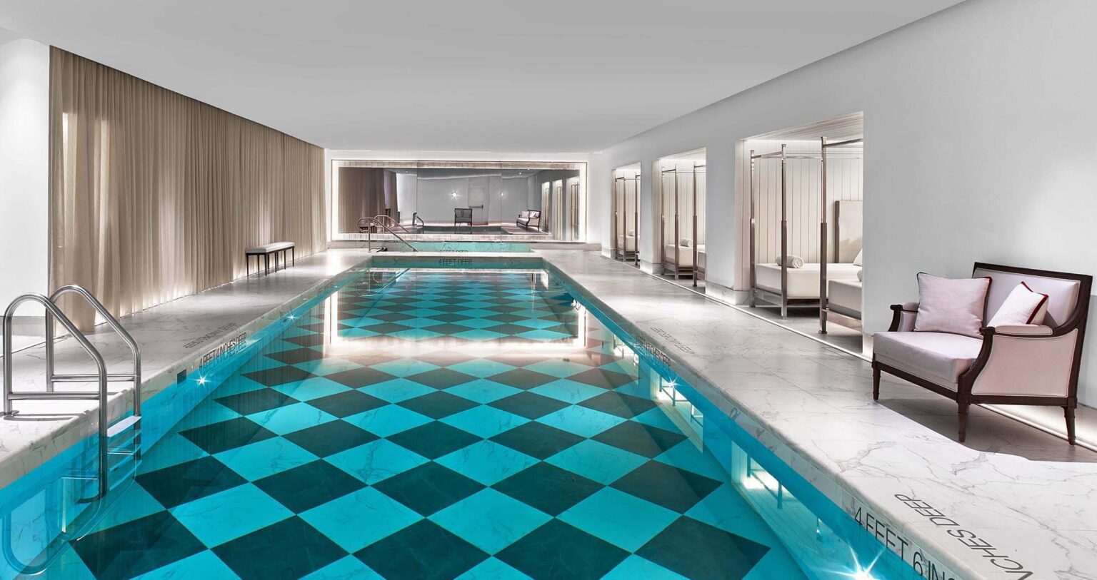 Baccarat Hotel New York basen