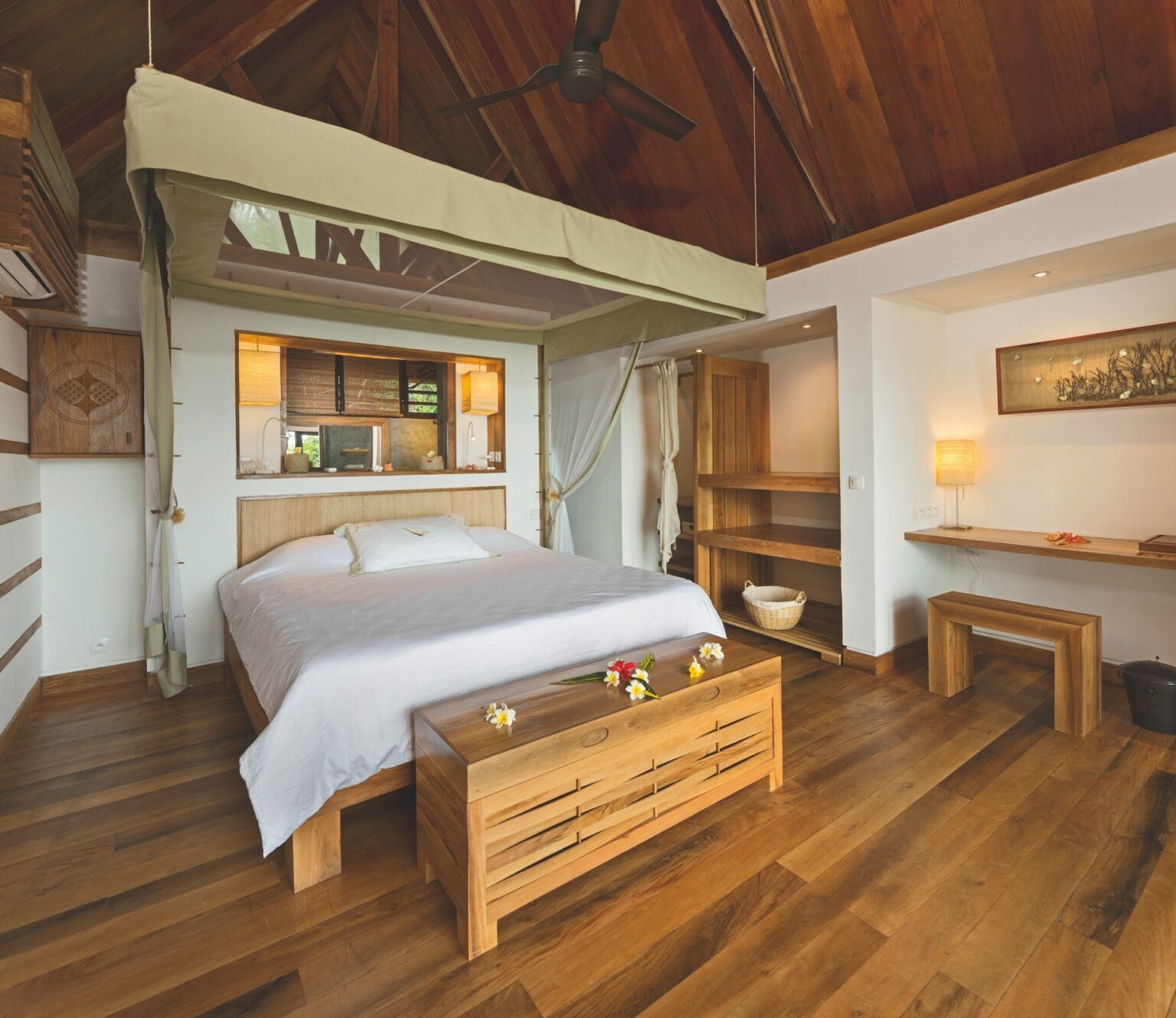 tsarabanjina-madagascar-beach-villa-castaway-chic-1.jpg