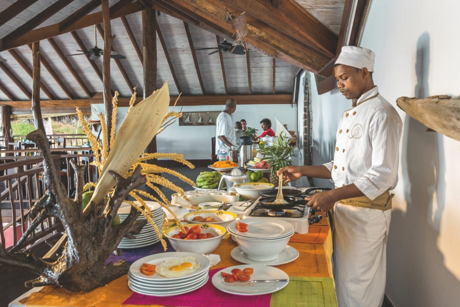 tsarabanjina-madagascar-restaurant-2.jpg