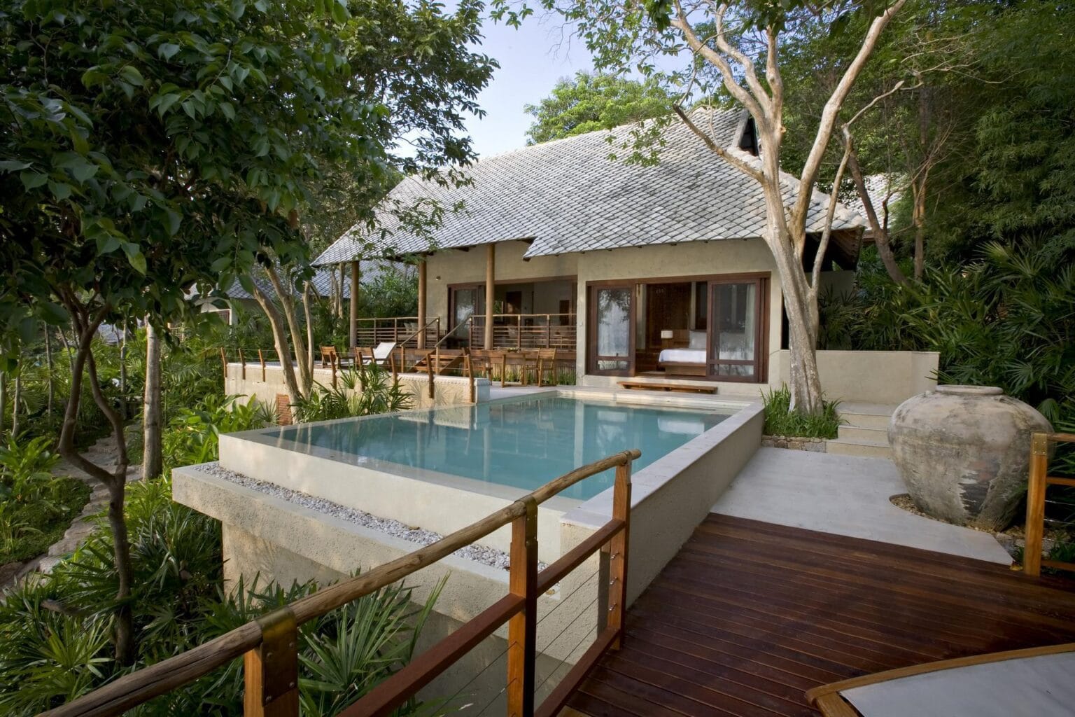 two_bedroom_pool_villa02.jpg