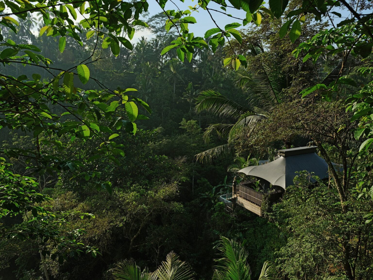 ubud-accommodation-rivertent-exterior.jpg