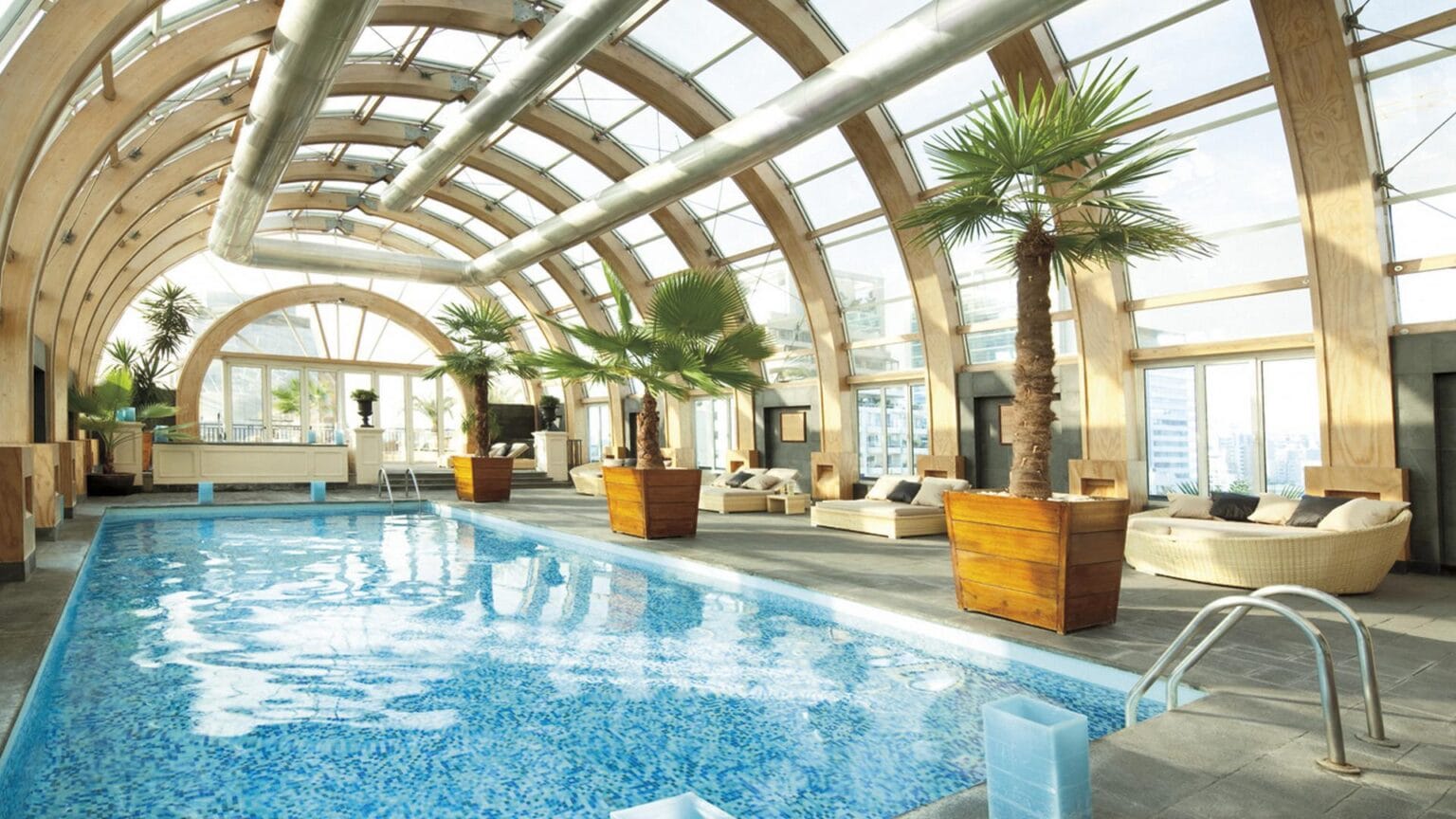 wyprawy-Chile-zakwaterowanie-Hotel-TheRitzCarlton-Santiago.jpg