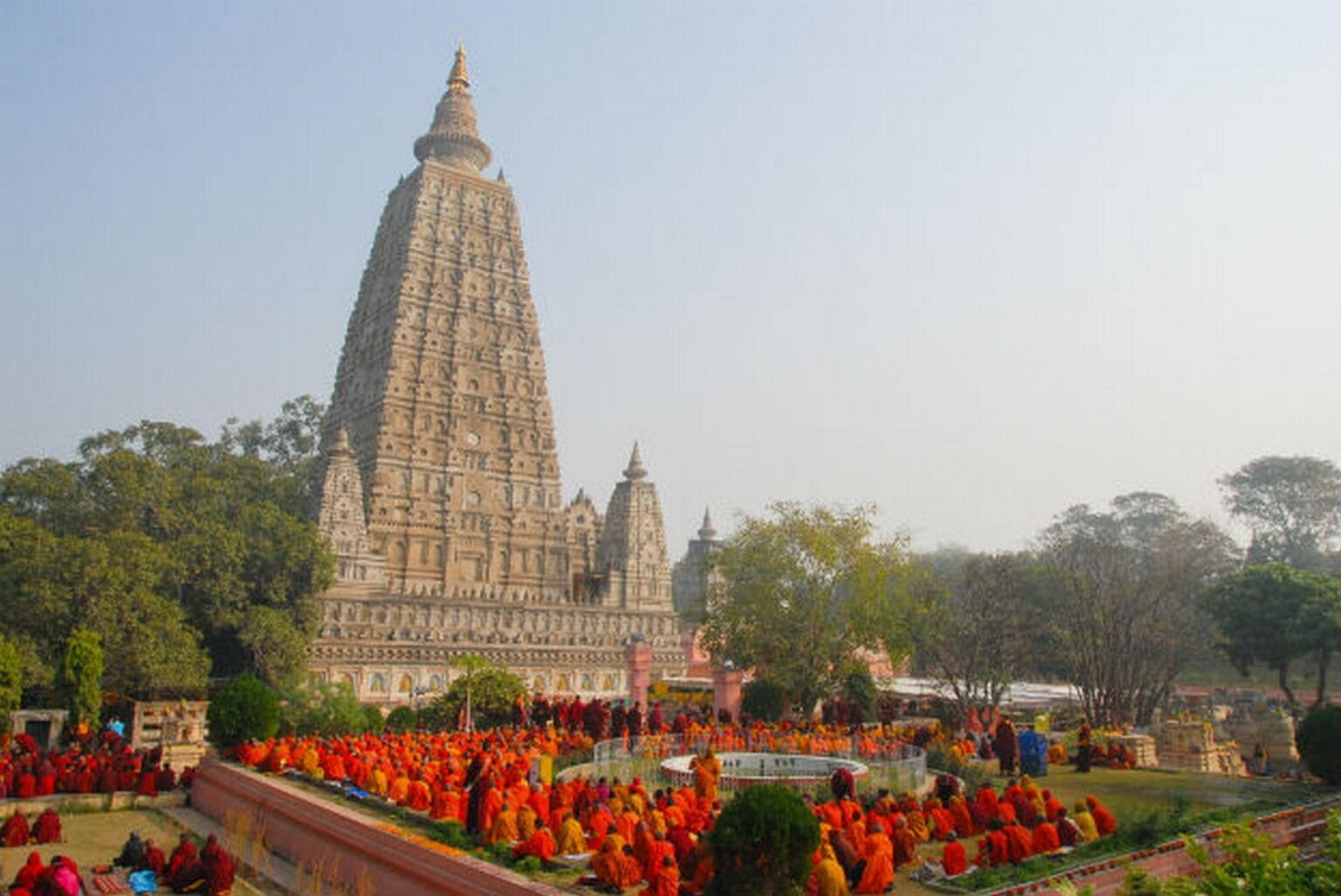 wyprawy-Indie-Varanasi-i-Goa0Mahabodhi-1.jpg
