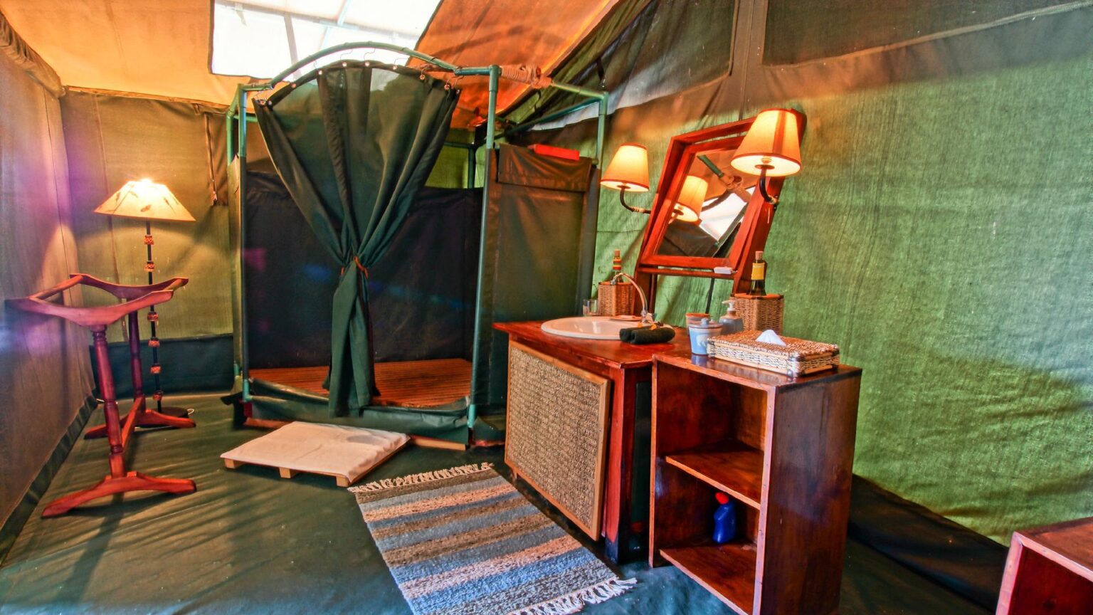 wyprawy-Kenia-a-la-Hemingway-Porini-Rhino-Camp-20.jpg