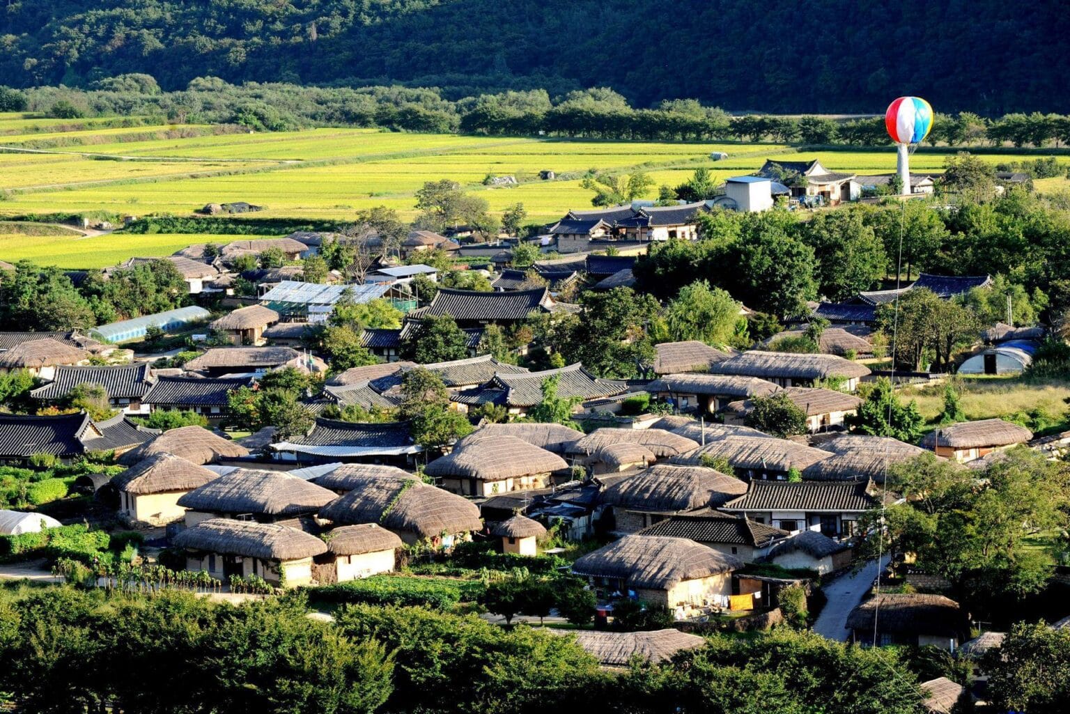 wyprawy-Korea-Andong-Hahoe-Folk-Village.jpg