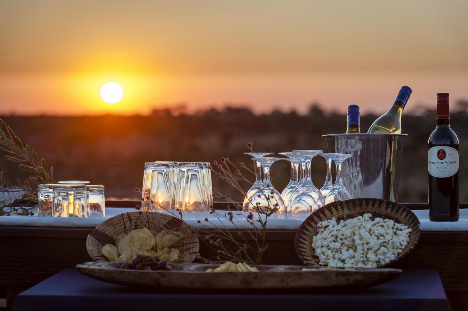 12SkyBeds-Sunset-Drinks-Snacks.jpg