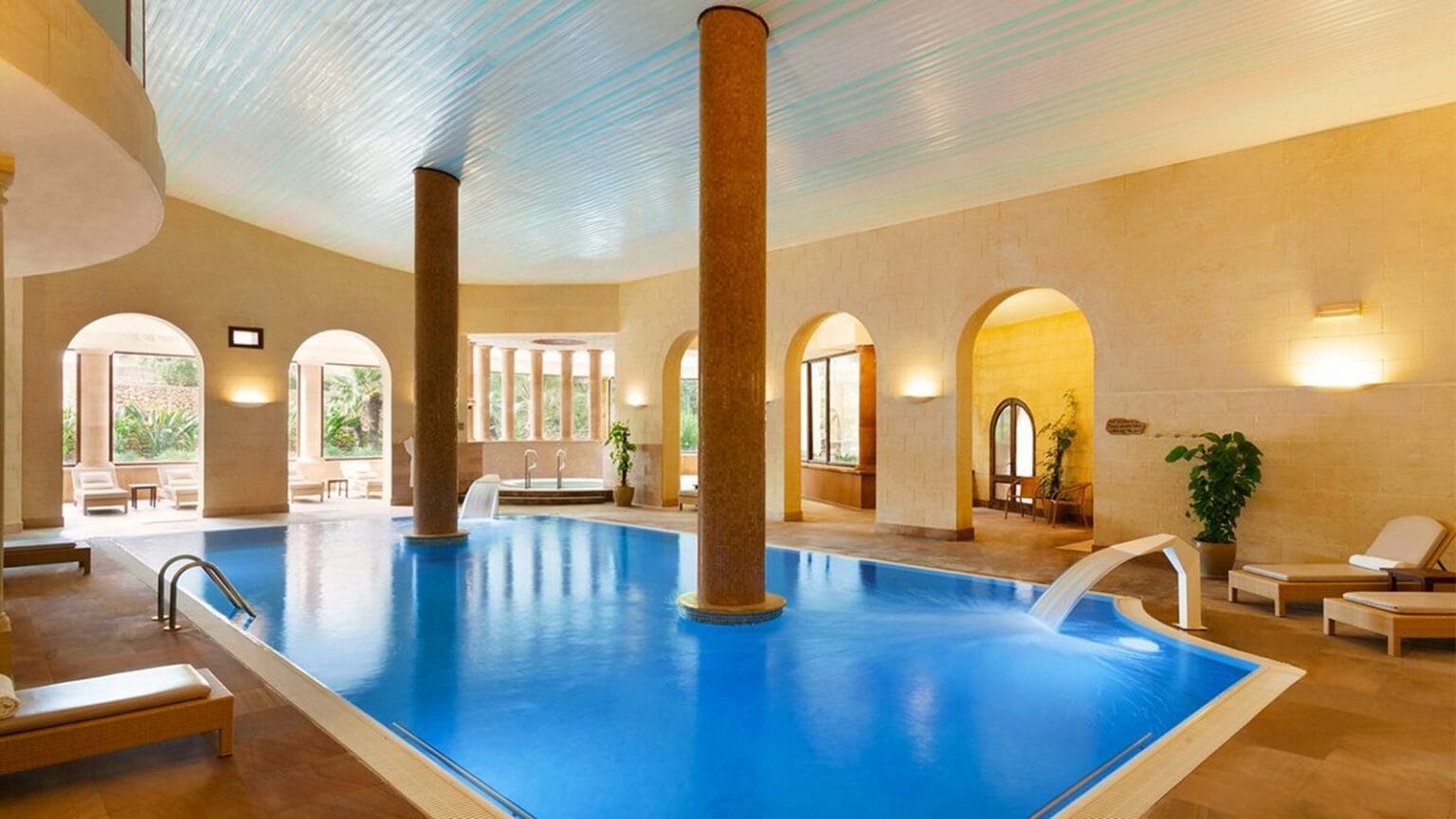 14-Malta-Kempinski-Hotel-San-Lawrenz-Gozo-indoor-pool.jpg