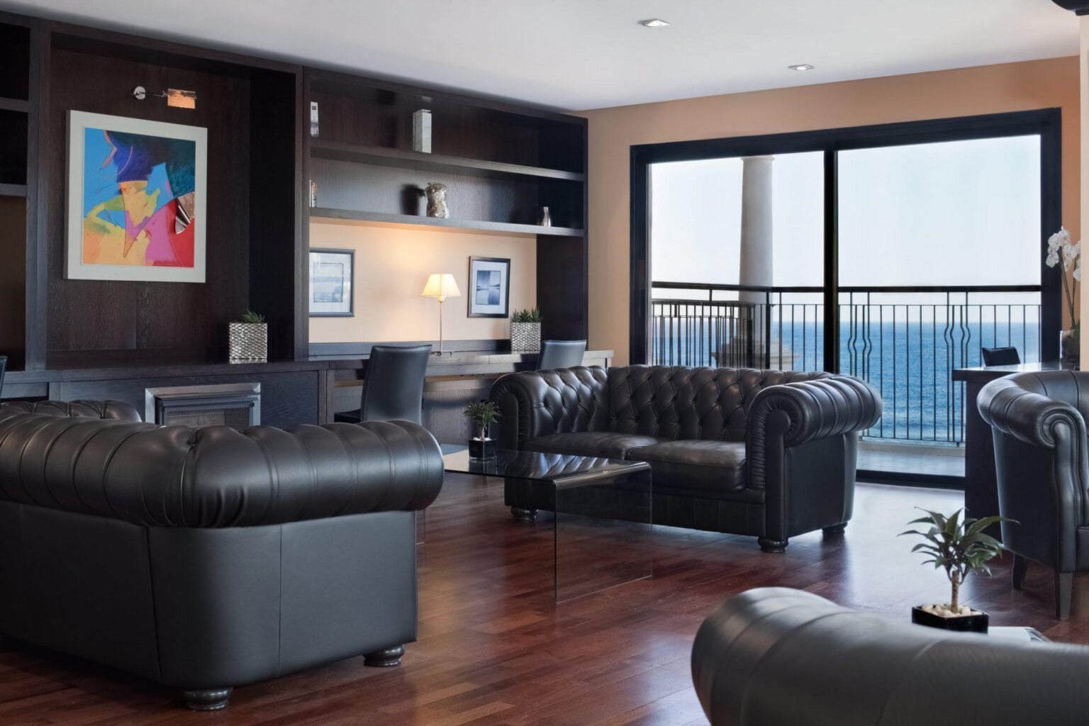16.-Westin-Executive-Lounge.jpg
