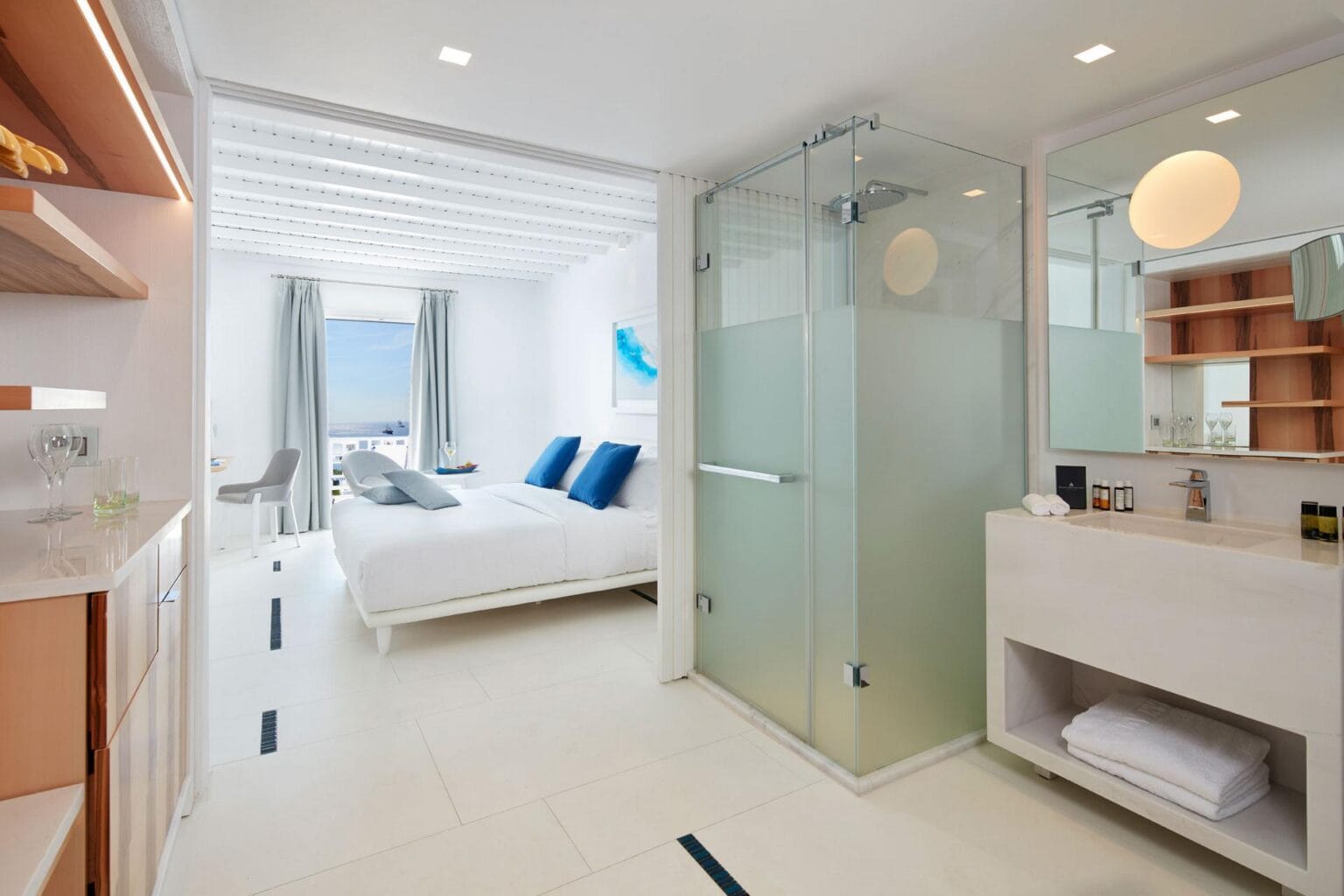1_Q1A2675zzz-ROOM-True-Blue.jpg