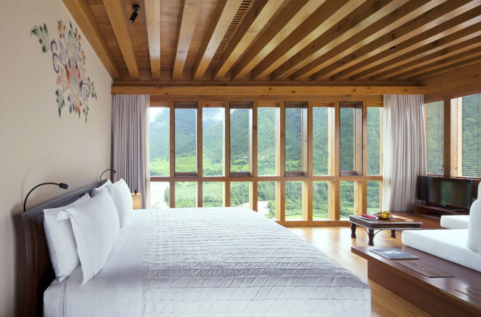 49312374-H1-Valley_View_Room.jpg