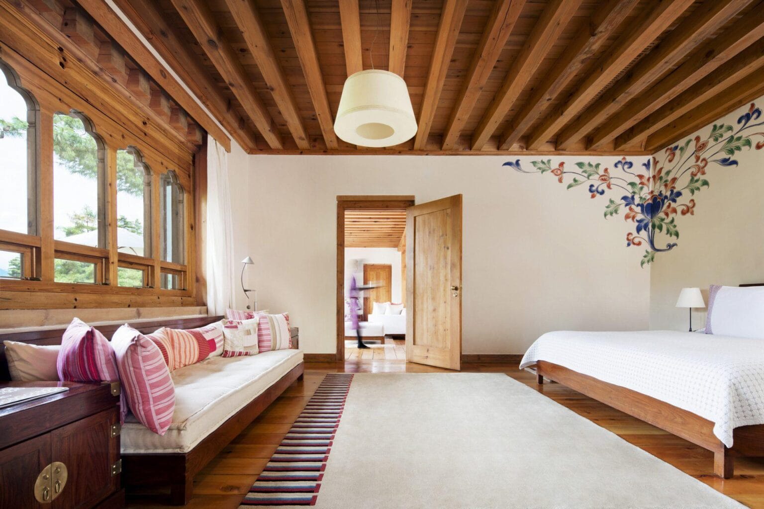 50404547-H1-COMO_Villa_Bedroom.jpg