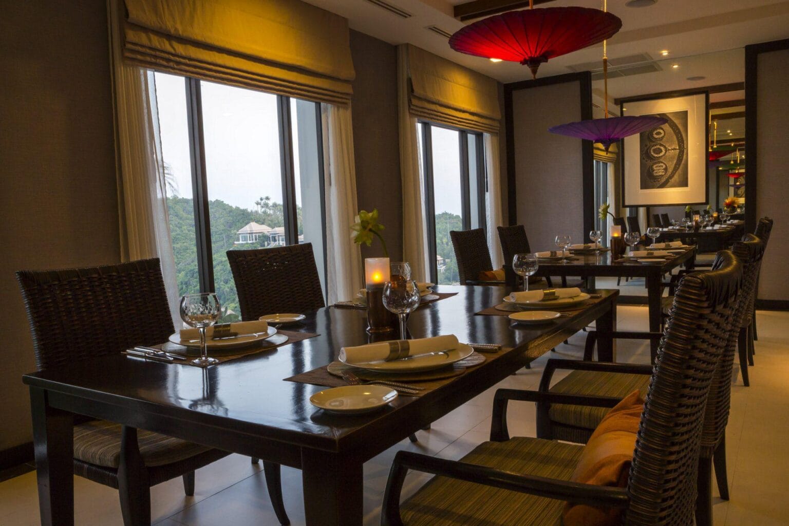 68262836-H1-BTTHSM_UN_0310_dining_saffron_HR0001.jpg