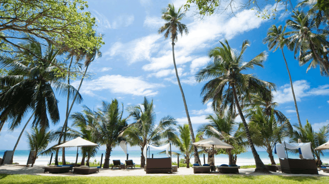 Almanara-Luxury-Boutique-Hotel-Villas-najlepsze-hotele-w-Kenii-luksusowe-wycieczki-szyte-na-miare-do-Kenii-luksusowe-wakacje-w-Kenii-1.png