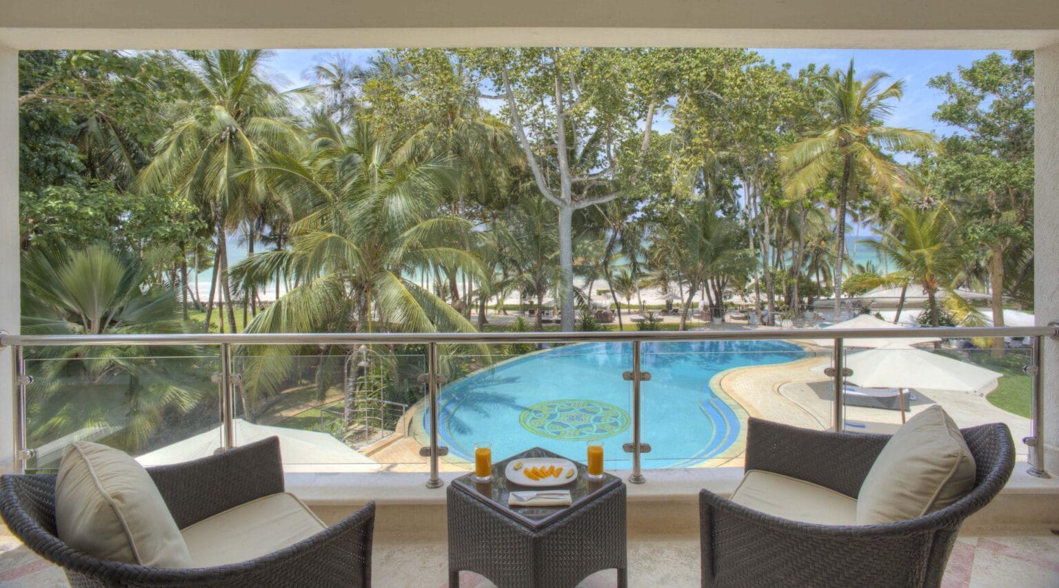 Almanara-Luxury-Boutique-Hotel-Villas-najlepsze-hotele-w-Kenii-luksusowe-wycieczki-szyte-na-miare-do-Kenii-luksusowe-wakacje-w-Kenii-53-2.jpg
