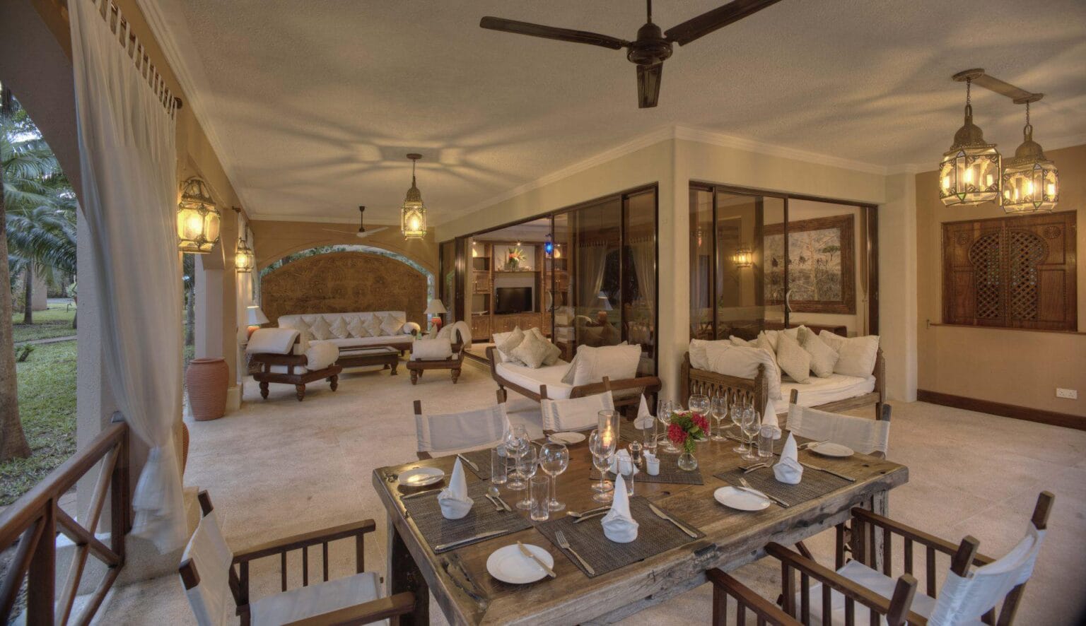Almanara-Luxury-Boutique-Hotel-Villas-najlepsze-hotele-w-Kenii-luksusowe-wycieczki-szyte-na-miare-do-Kenii-luksusowe-wakacje-w-Kenii-53-3.jpg