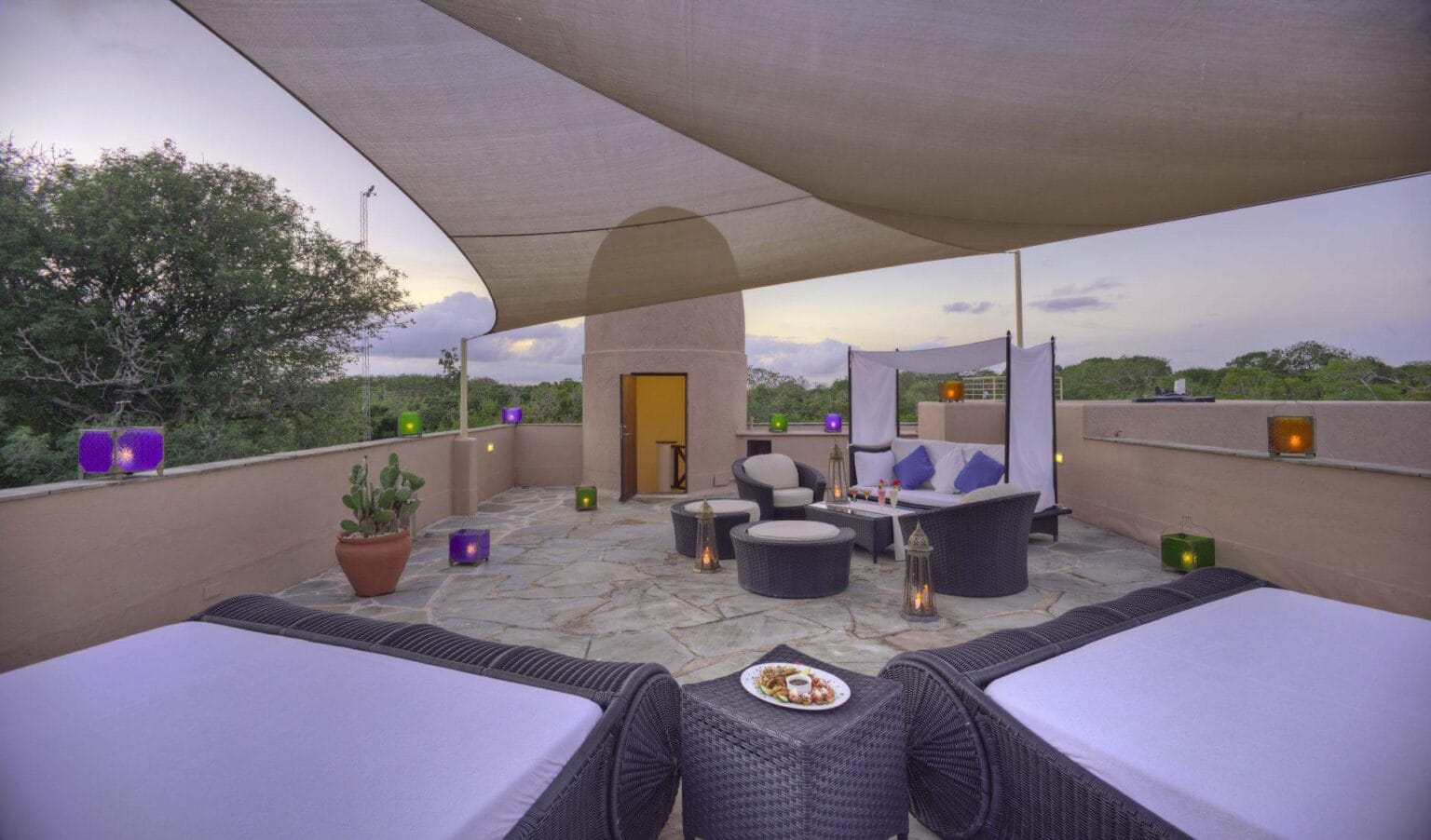 Almanara-Luxury-Boutique-Hotel-Villas-najlepsze-hotele-w-Kenii-luksusowe-wycieczki-szyte-na-miare-do-Kenii-luksusowe-wakacje-w-Kenii-53-4.jpg