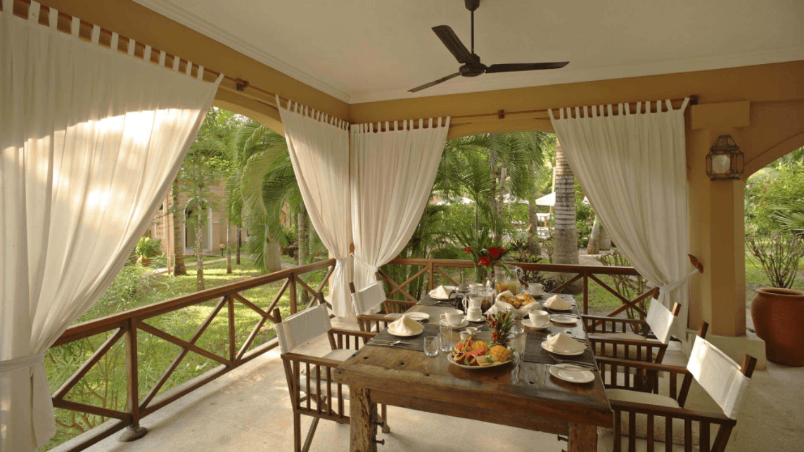 Almanara-Luxury-Boutique-Hotel-Villas-najlepsze-hotele-w-Kenii-luksusowe-wycieczki-szyte-na-miare-do-Kenii-luksusowe-wakacje-w-Kenii-dfew.png