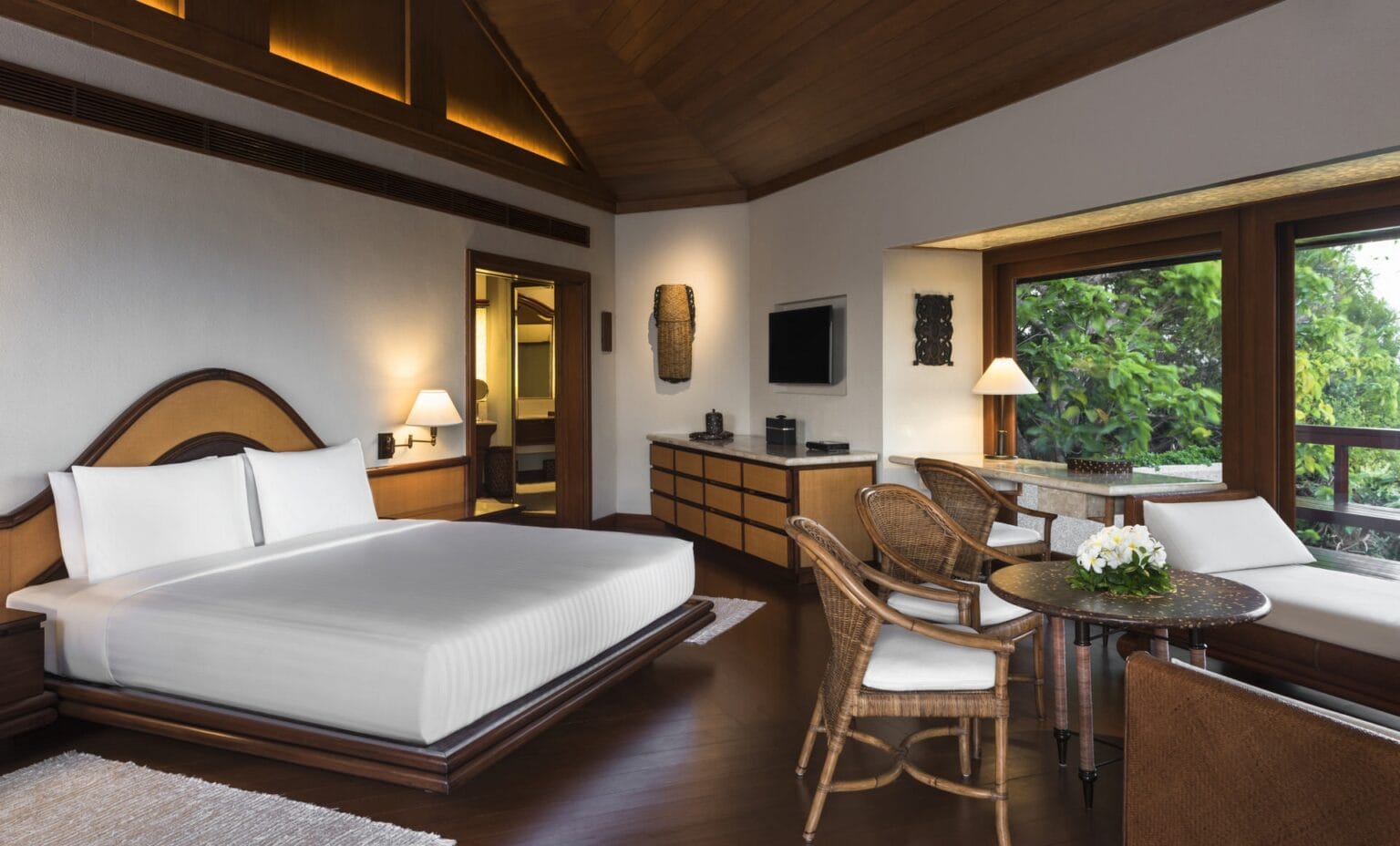Amanpulo-Philippines-Casita-Hilltop-Interior_High-Res_13838.jpg