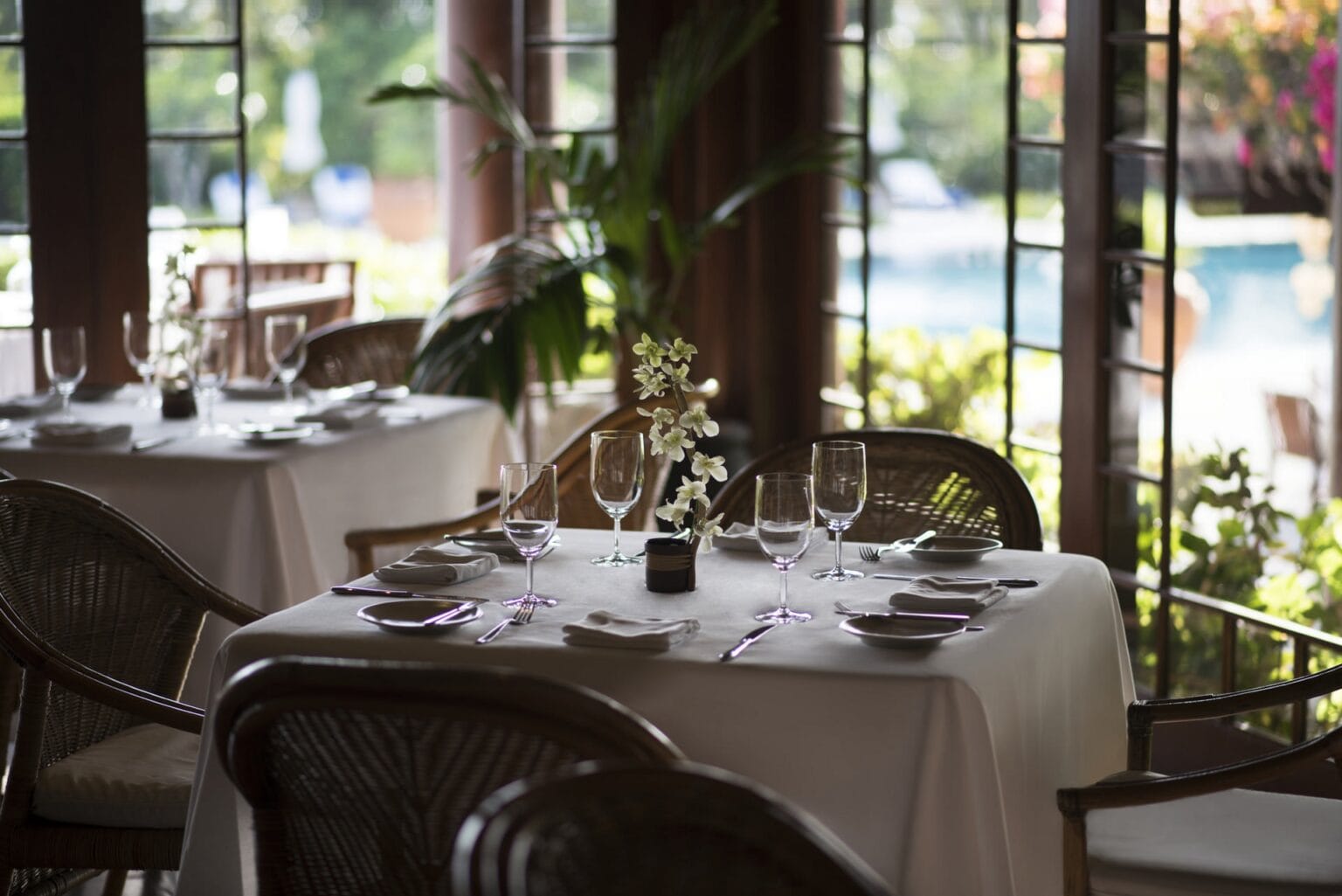 Amanpulo-Philippines-Clubhouse-Restaurant_High-Res_14156.jpg