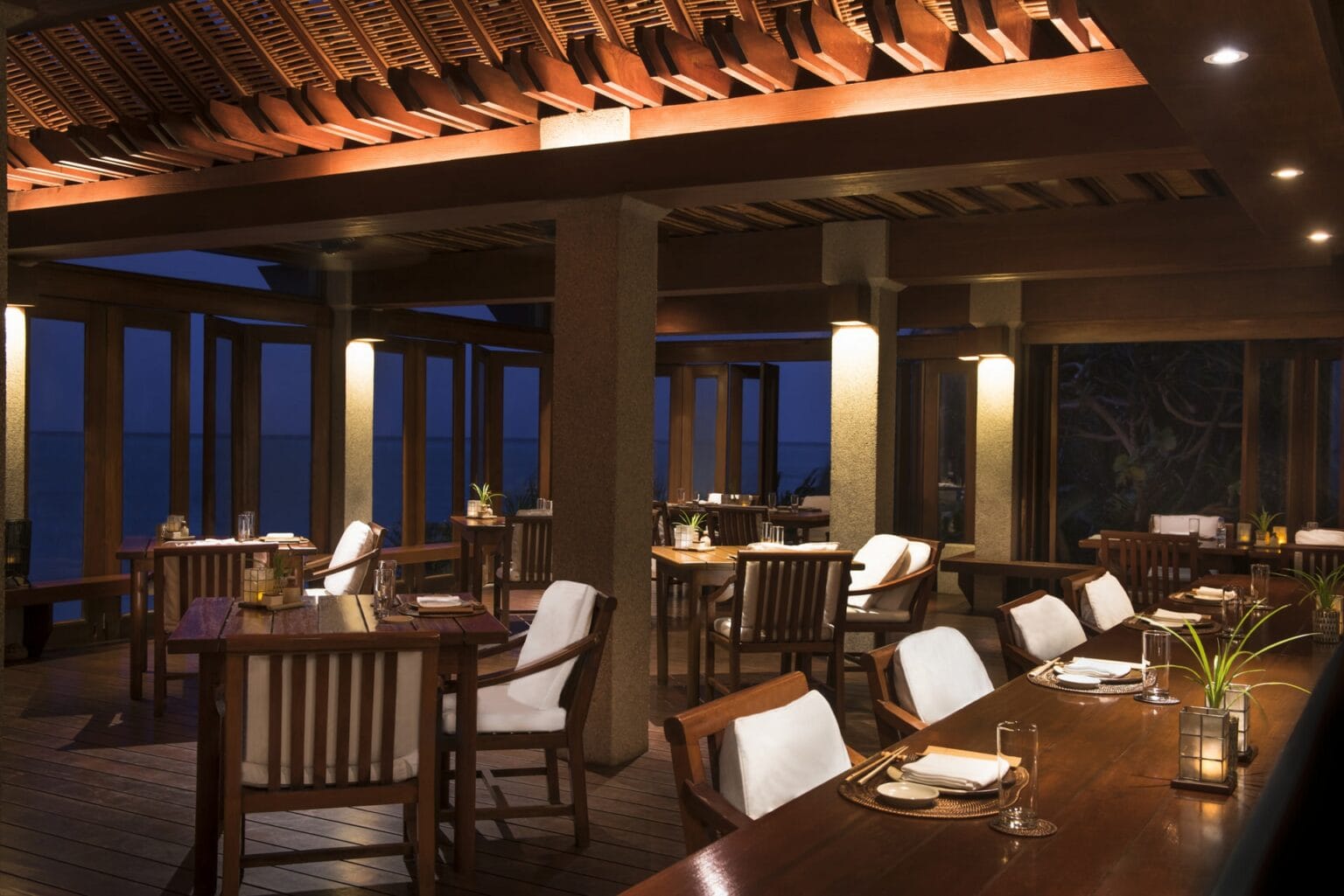 Amanpulo-Philippines-Nama-Japanese-Restaurant-Interior_High-Res_13426.jpg