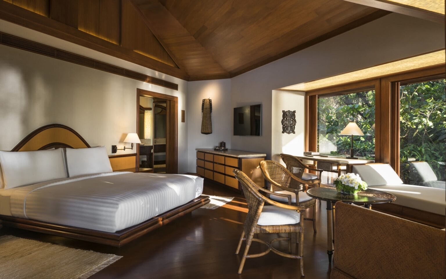 Amanpulo-Philippines-Villa-25-Bedroom_High-Res_13821.jpg