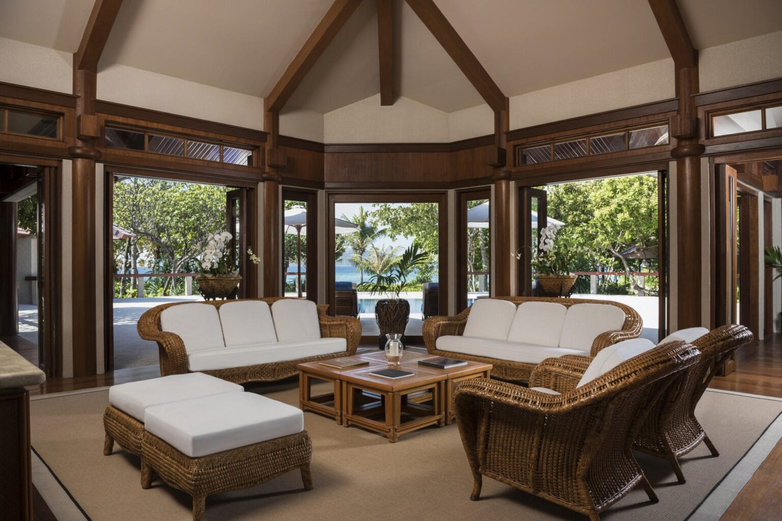 Amanpulo-Philippines-Villa-31-Living-room_High-Res_13849.jpg