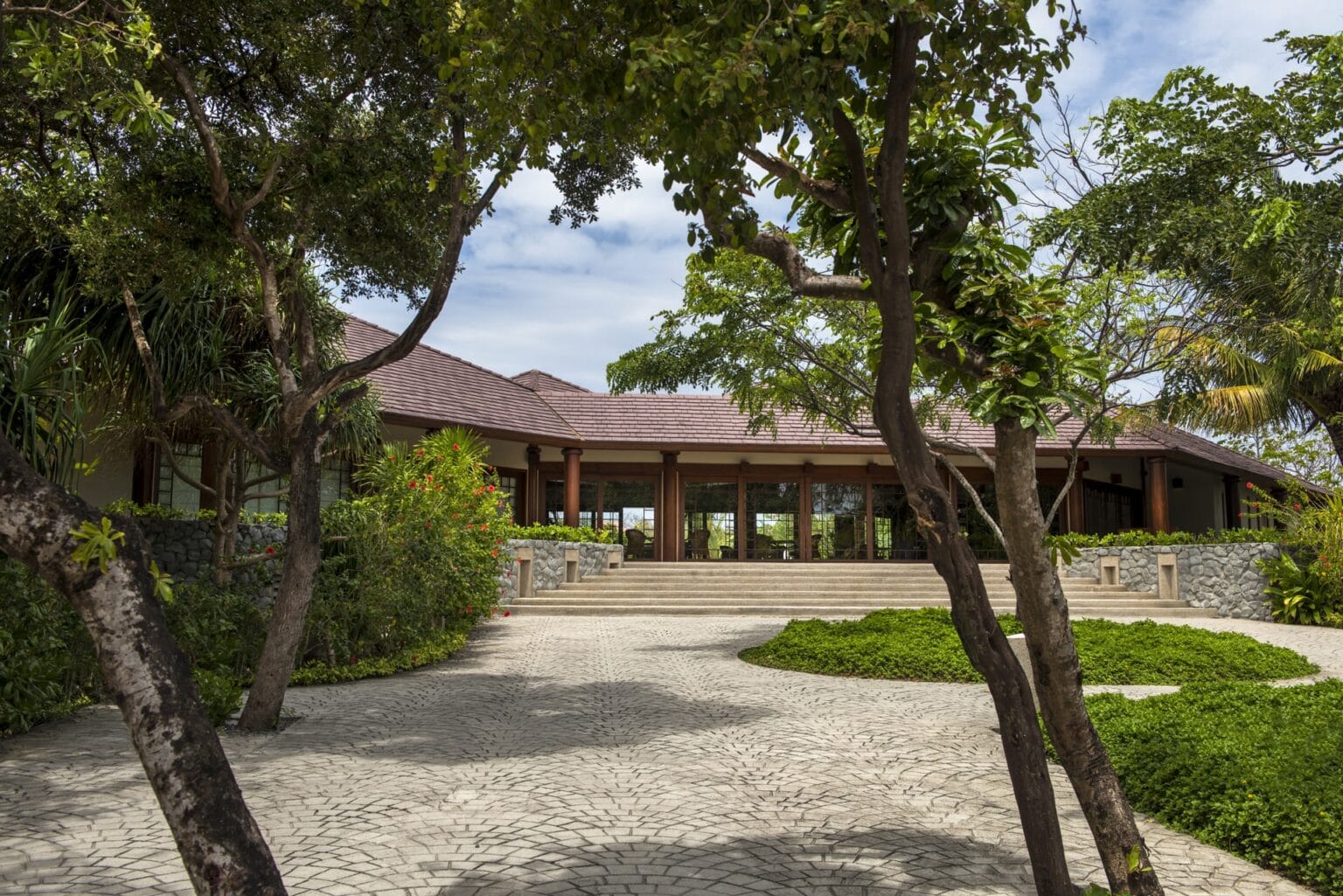 Amanpulo-Philippines-West-Villa-Clubhouse_High-Res_13861.jpg