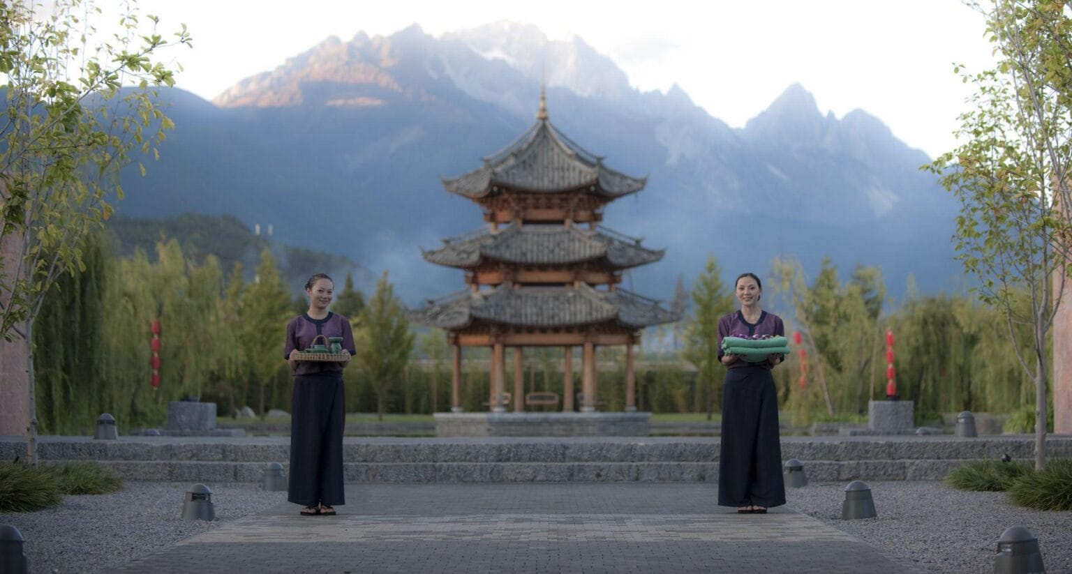 BTCNLJ_28115091_Therapists-Against-Pagoda.jpg